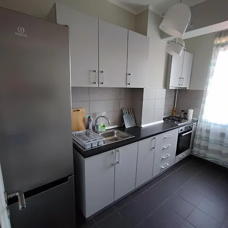 Cozy Apartament With Balcony 公寓